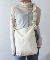 florist | 【2way】韓国ファッション大容量で軽いスクエアギャザーレザーショルダーバッグリボン / A4収納OK(ショルダーバッグ)