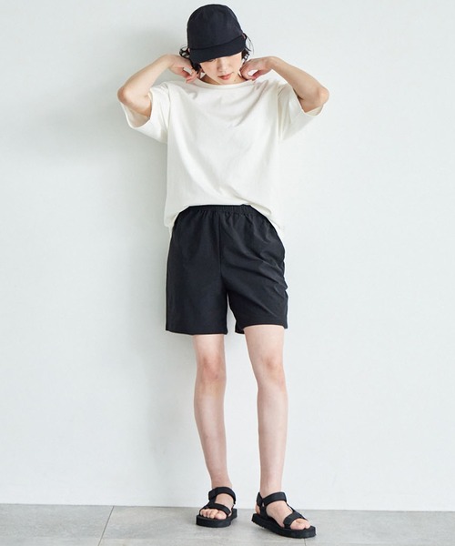 for/c（フォーシー）の「[for/c and]撥水ボックスTシャツ(ユニセックス)【サスティナブル】（Tシャツ/カットソー・レディース・ホワイト/ブラック/ネイビー・1/2/4/3）」の17枚目の写真