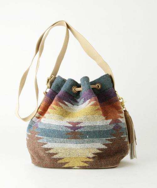 Another Edition（アナザーエディション）の「ネイティブ巾着ショルダー/AE NATIV ｷﾝﾁｬｸ◆（ショルダーバッグ・レディース・オフホワイト/ネイビー・フリー）」の6枚目の写真