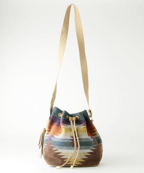 Another Edition（アナザーエディション）の「ネイティブ巾着ショルダー/AE NATIV ｷﾝﾁｬｸ◆（ショルダーバッグ・レディース・オフホワイト/ネイビー・フリー）」の7枚目の写真