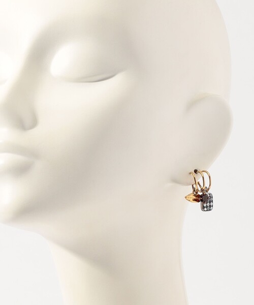 WOUTERS & HENDRIX(ウッターズアンドヘンドリックス)の「WOUTERS&HENDRIX Surrealistic SYMBOLS ピアス(ピアス(両耳用)・レディース・ゴールド系その他・FREE)」の7枚目の写真
