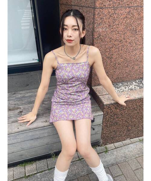 EVRIS（エヴリス）の「フラワーキャミミニワンピース（ワンピース・レディース・ブラック/ブルー・FREE）」の15枚目の写真