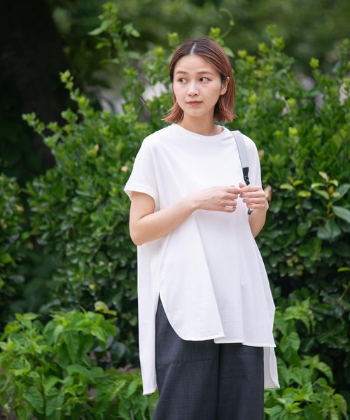 EKAL(エカル)の「ドルマンスリーブカットソー(Tシャツ/カットソー・レディース・ホワイト/ベージュ/ブラック・ONE)」の2枚目の写真