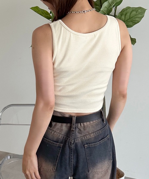 apres jour mignon(アプレジュールミニョン)の「カップ付きヘンリーショートタンク【ZOZOTOWN限定アイテム】(タンクトップ・レディース・ピンク/レッド/ブラック/アイボリー/ナチュラル/ブルー・X-LARGE/フリー)」の11枚目の写真