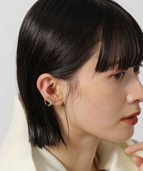 LAKOLE（ラコレ）の「ウェーブデザインイヤーカフ / 131292（イヤーカフ・レディース・その他2/その他1・FREE）」の7枚目の写真
