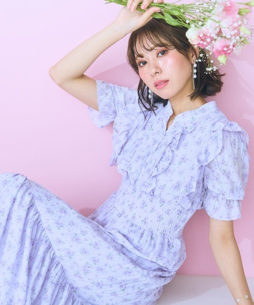 marun(マルン)の「<大きいサイズ> フリルデザインフラワープリントワンピース marun(ワンピース・レディース・パープル系/ピンク系・5L/4L/3L/LL/L)」の22枚目の写真