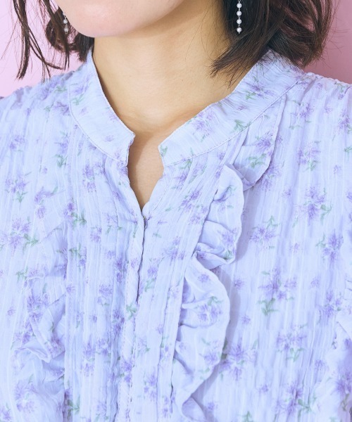 marun(マルン)の「<大きいサイズ> フリルデザインフラワープリントワンピース marun(ワンピース・レディース・パープル系/ピンク系・5L/4L/3L/LL/L)」の17枚目の写真