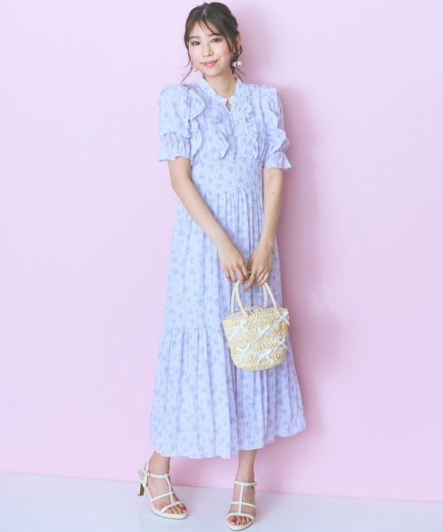 marun(マルン)の「<大きいサイズ> フリルデザインフラワープリントワンピース marun(ワンピース・レディース・パープル系/ピンク系・5L/4L/3L/LL/L)」の8枚目の写真