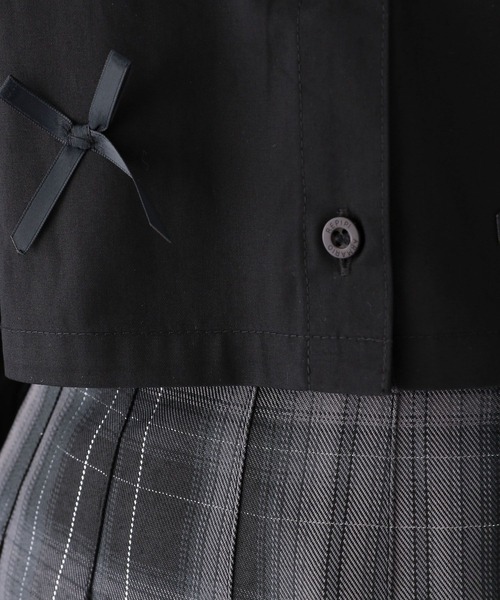 repipi armario（レピピ アルマリオ）の「リボンショートシャツ（シャツ/ブラウス・キッズ・ブラック/ホワイト/サックスブルー・LARGE/MEDIUM）」の21枚目の写真