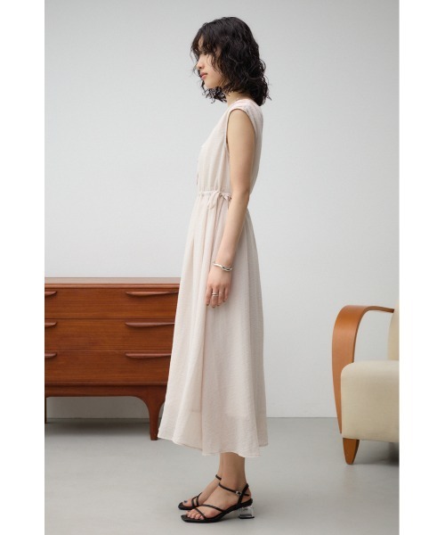AZUL by moussy（アズールバイマウジー）の「ウエスト切替袖ギャザーノースリーブワンピース（ワンピース・レディース・ライトベージュ/ライトブルー/ブラック・MEDIUM/SMALL）」の8枚目の写真