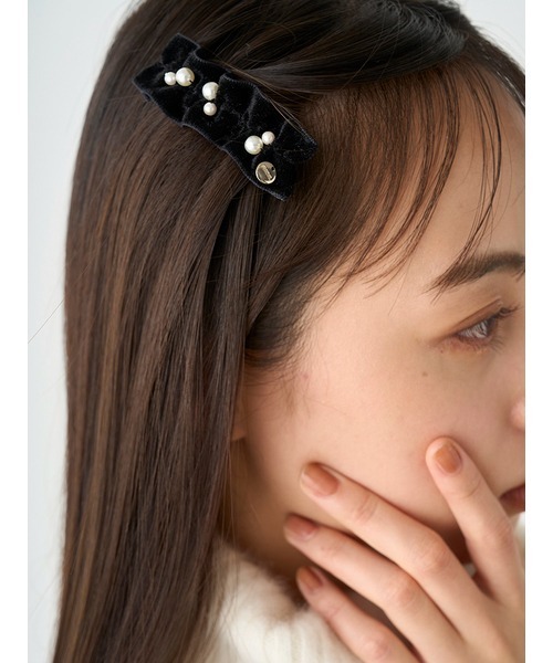 SNIDEL（スナイデル）の「ベロアバレッタ（バレッタ/ヘアクリップ・レディース・グレー/ブラック/ライトベージュ・FREE）」の10枚目の写真