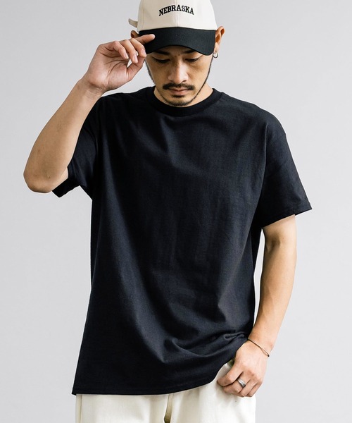 GILDAN(ギルダン)の「GILDAN ギルダン ルーズシルエット半袖無地Tシャツ(Tシャツ/カットソー・メンズ・ブラック/ライトピンク/ナチュラル/グレー/インディゴブルー/マルーン/ネイビー/パープル/ロイヤルブルー/サンドベージュ/ダークブラウン/ホワイト・M/L/XL)」の3枚目の写真