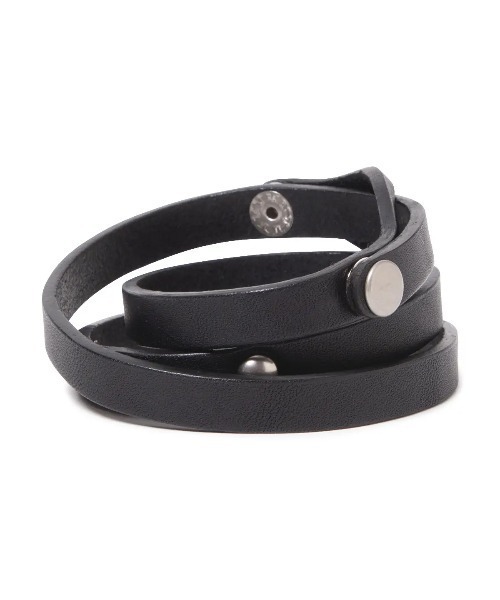 hobo(ホーボー)の「【hobo / ホーボー】STUDDED WRAP BRACELET COW LEATHER(ブレスレット・メンズ・キャメル/ブラック・FREE)」の8枚目の写真