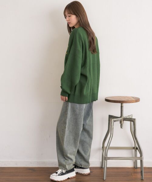 RETRO GIRL(レトロガール)の「【UNISEX】カレッジロゴNT(ニット/セーター・レディース・レッド/グリーン/ナチュラル・FREE)」の13枚目の写真