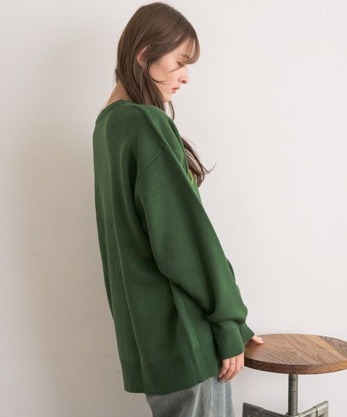 RETRO GIRL(レトロガール)の「【UNISEX】カレッジロゴNT(ニット/セーター・レディース・レッド/グリーン/ナチュラル・FREE)」の16枚目の写真