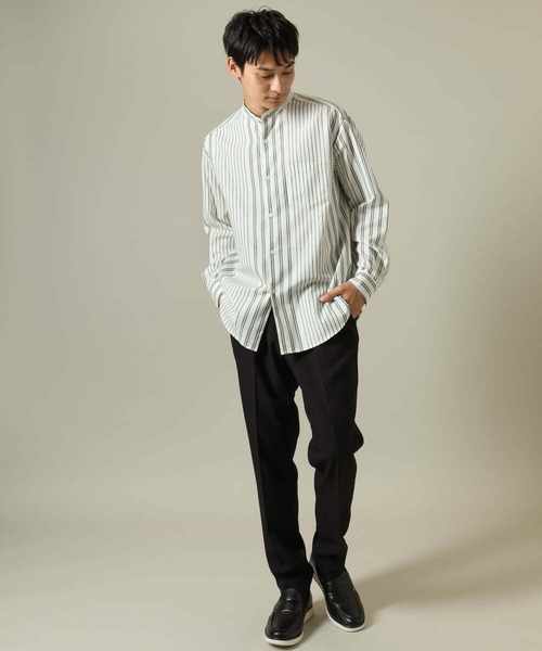 a.v.v（アーヴェヴェ）の「【やわらかい着心地】ランダムストライプ柄ツイルセミワイドシルエットバンドシャツ（シャツ/ブラウス・メンズ・グリーン/ブラック・46/48/50）」の5枚目の写真