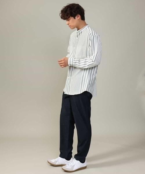 a.v.v（アーヴェヴェ）の「【やわらかい着心地】ランダムストライプ柄ツイルセミワイドシルエットバンドシャツ（シャツ/ブラウス・メンズ・グリーン/ブラック・46/48/50）」の7枚目の写真