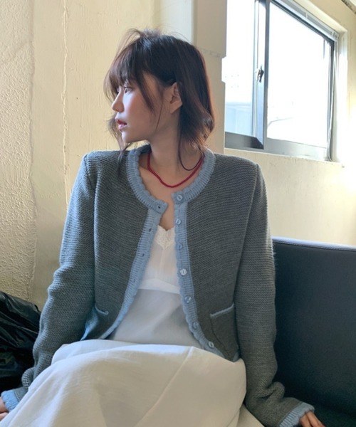 AsRiRe(アスリレイ)の「配色ニットカーディガン(カーディガン/ボレロ・レディース・グレー/ネイビー・M)」の1枚目の写真