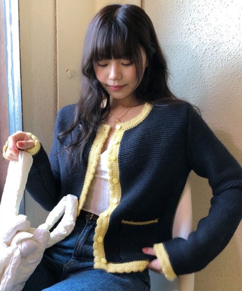 AsRiRe(アスリレイ)の「配色ニットカーディガン(カーディガン/ボレロ・レディース・グレー/ネイビー・M)」の5枚目の写真