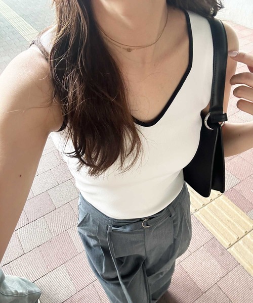nelliy.(ネルリー)の「配色ニットタンクトップ(タンクトップ・レディース・オフホワイト/ピンク・MEDIUM)」の19枚目の写真