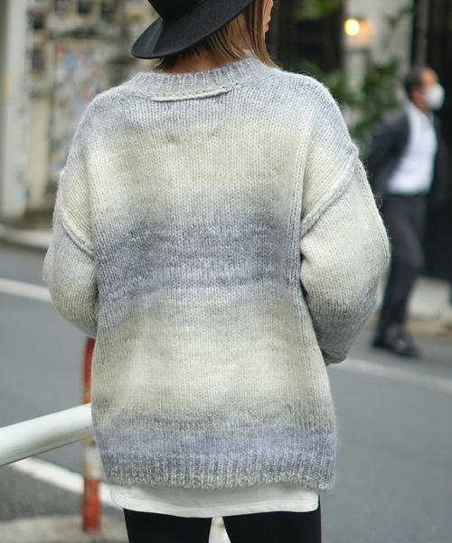 roial(ロイアル)の「CARDIGAN/ROIAL(ロイアル)ペールトーンマルチボーダーデザインショート丈ニットカーディガン(カーディガン/ボレロ・レディース・グリーン/ピンク/ブルー・FREE)」の8枚目の写真