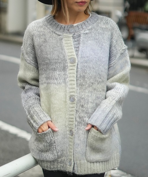 roial(ロイアル)の「CARDIGAN/ROIAL(ロイアル)ペールトーンマルチボーダーデザインショート丈ニットカーディガン(カーディガン/ボレロ・レディース・グリーン/ピンク/ブルー・FREE)」の18枚目の写真