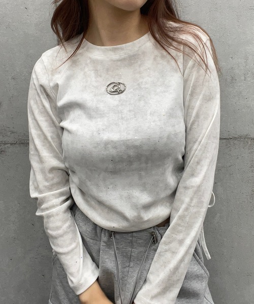 ROGER AND RAW（ロジャーアンドロウ）の「プレート付ショート丈ラメギャザーロングスリーブＴシャツ（Tシャツ/カットソー・レディース・ブラック/ピンク/ホワイト/グレー・MEDIUM/LARGE）」の12枚目の写真