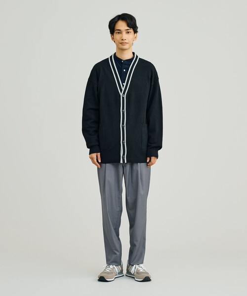 J.PRESS YORK STREET(ジェイプレスヨークストリート)の「【UNISEX】ANTI PILLING WOOL Vネックカーディガン(カーディガン/ボレロ・メンズ・ライトグレー系/ブラック系/アイボリー系・SMALL/MEDIUM/LARGE)」の9枚目の写真
