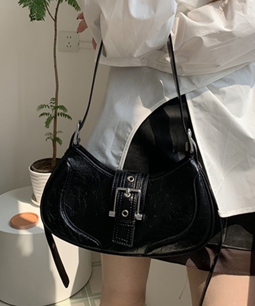 WESTSEA（ウエストシー）の「メタリックパーツ 飾りベルト ミニ ショルダーバッグ（ショルダーバッグ・レディース・ブラック/シルバー・FREE）」の4枚目の写真