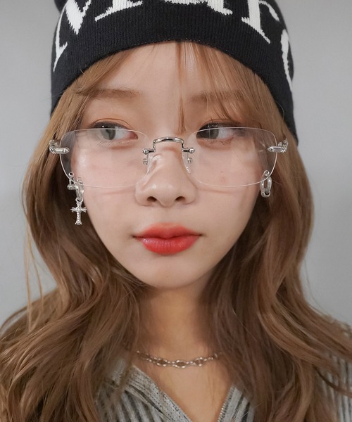 AMBUSH ピンクレンズ ピアス　リムレスメガネ　ハートチャーム AMBUSH ピンクレンズ ピアスリムレスメガネハートチャーム サングラス