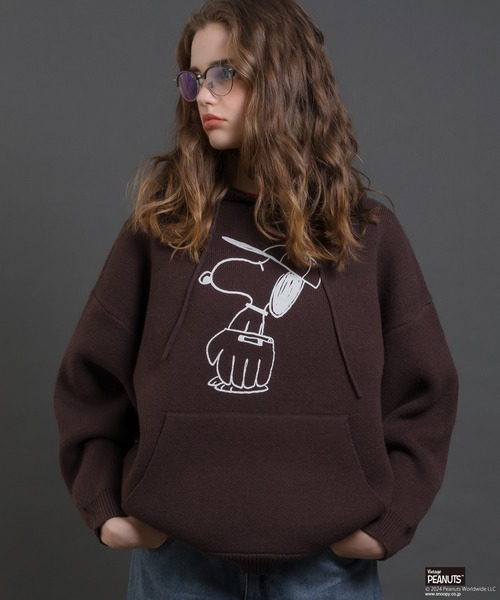 MUHET(ミュエータ)の「【PEANUTS / SNOOPY】ニットパーカー(パーカー・レディース・ネイビー/ブラウン・SMALL/MEDIUM/LARGE)」の8枚目の写真