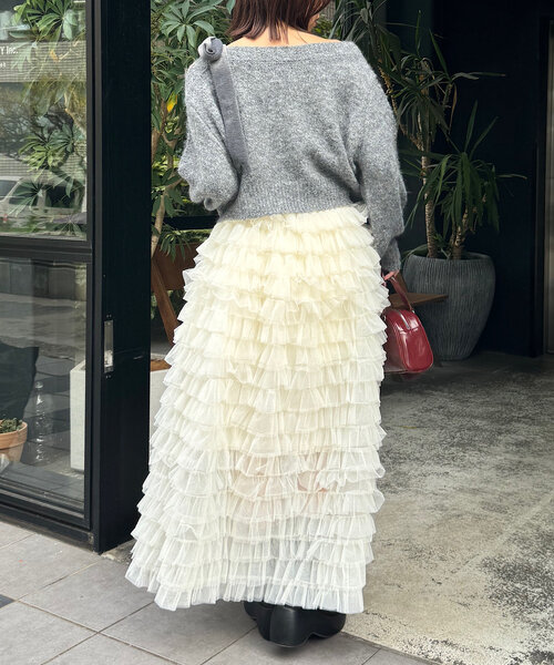 Chico（チコ）の「ボリュームチュールロングスカート（スカート・レディース・ブラック/グレー/アイボリー・FREE）」の6枚目の写真