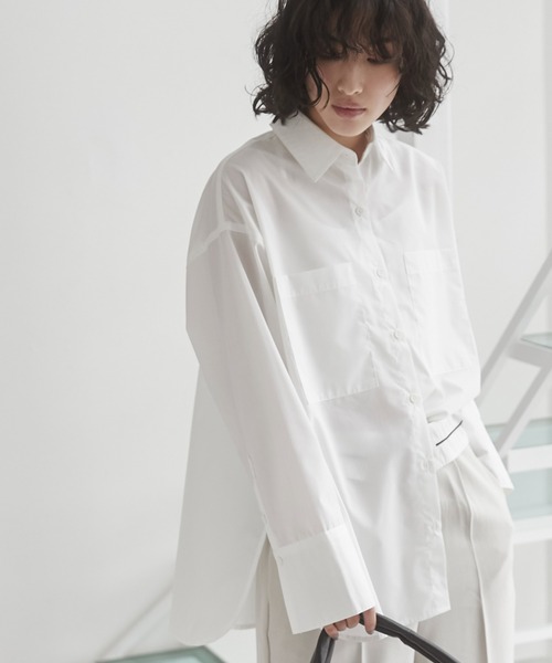 ANGIE（アンジー）の「オーバーサイズ  ワイドカフス  レギュラーカラーシャツ（シャツ/ブラウス・レディース・ブラック/オフホワイト/サックスブルー/グリーン系その他/ブルー系その他/ライトイエロー/イエロー系その他/ライトピンク・FREE）」の21枚目の写真