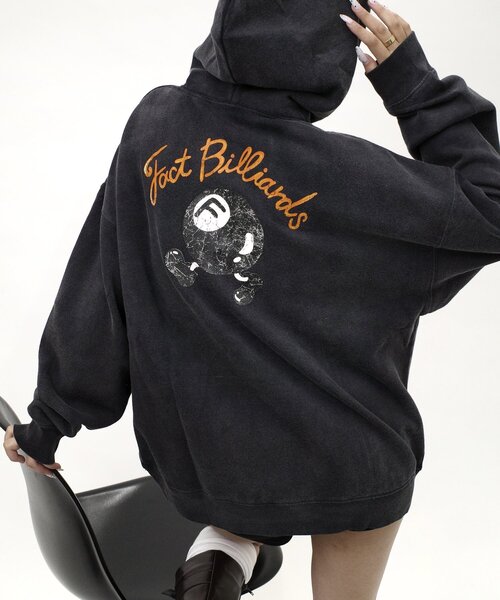 WHO'S WHO gallery（フーズフーギャラリー）の「【UNISEX/ユニセックス】COOPER FACTビリヤードパーカー（パーカー・レディース・ネイビー/ライトグレー/ブラック・LARGE/X-LARGE）」の2枚目の写真