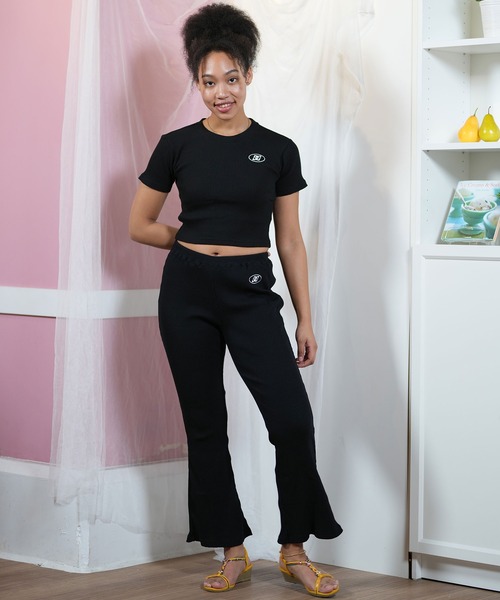 DC（ディーシー）の「DC/ディーシー Tシャツ/カットソー/半袖 ショート丈 クロップド LST251308（Tシャツ/カットソー・レディース・スミクロ/ホワイト/マルチ/ブラック/グレー・M/S）」の8枚目の写真