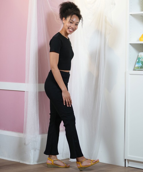 DC（ディーシー）の「DC/ディーシー Tシャツ/カットソー/半袖 ショート丈 クロップド LST251308（Tシャツ/カットソー・レディース・スミクロ/ホワイト/マルチ/ブラック/グレー・M/S）」の10枚目の写真