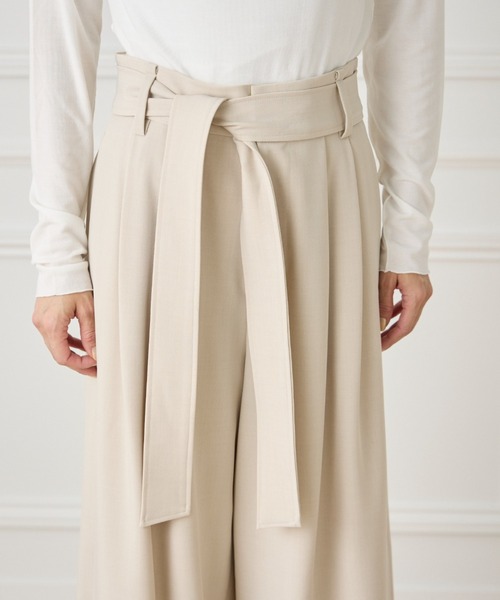 INED（イネド）の「ドライギャバ ベルテッドパンツ（その他パンツ・レディース・ブラック/ベージュ・9号/11号/7号）」の3枚目の写真