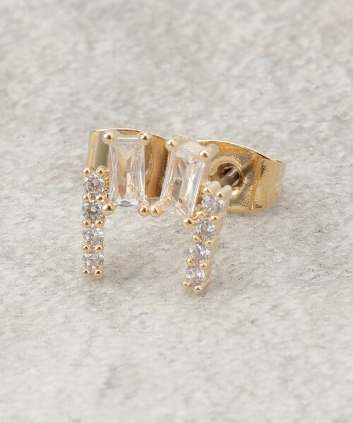 OPAQUE.CLIP（オペークドットクリップ）の「ビジュー×フェイクパールピアス（ピアス（両耳用）・レディース・ゴールド/シルバー・00）」の8枚目の写真