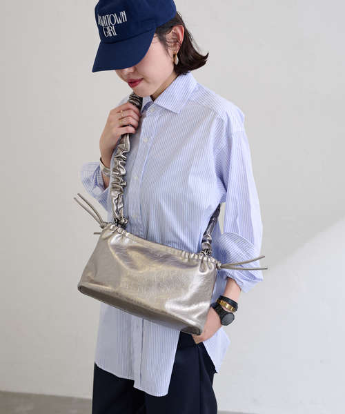 HVISK（ヴィスク）の「HVISK/ ヴィスク  ARCADIA BAG（ショルダーバッグ・レディース・シルバー/ブラック・FREE）」の6枚目の写真