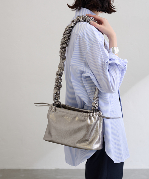 HVISK（ヴィスク）の「HVISK/ ヴィスク  ARCADIA BAG（ショルダーバッグ・レディース・シルバー/ブラック・FREE）」の7枚目の写真