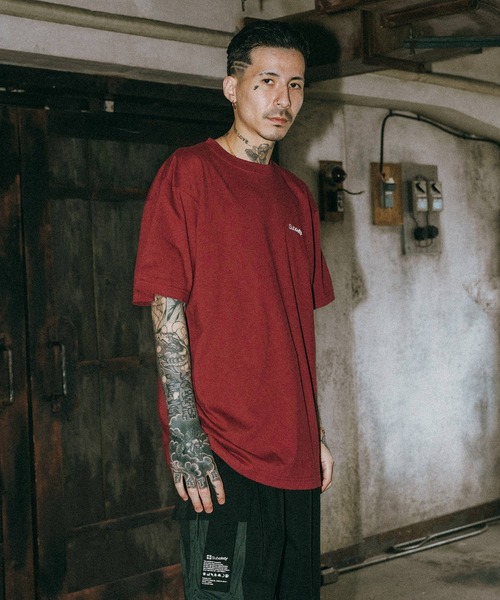 Subciety（サブサエティ）の「First supper tee（Tシャツ/カットソー・メンズ・ブラック×ホワイト/バーガンディー/ブラック×ゴールド/ホワイト×ブラック・SMALL/MEDIUM/LARGE/X-LARGE/XX-LARGE）」の16枚目の写真