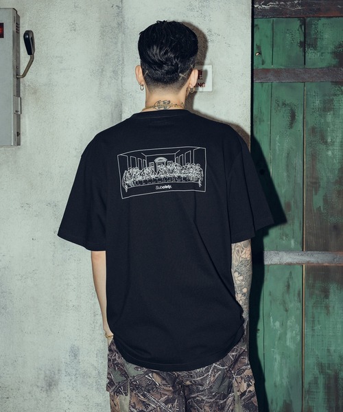 Subciety（サブサエティ）の「First supper tee（Tシャツ/カットソー・メンズ・ブラック×ホワイト/バーガンディー/ブラック×ゴールド/ホワイト×ブラック・SMALL/MEDIUM/LARGE/X-LARGE/XX-LARGE）」の13枚目の写真