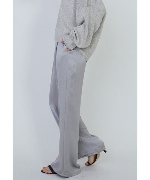 1er Arrondissement（プルミエアロンディスモン）の「サテン裾ドロスト