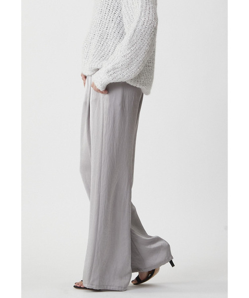 1er Arrondissement（プルミエアロンディスモン）の「サテン裾