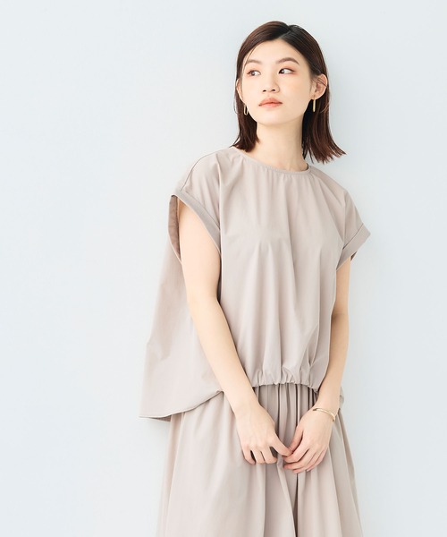 CROSS FUNCTION（クロスファンクション）の「《撥水 / UV》ハジクションタックギャザーブラウス【CF/クロスファンクション】（シャツ/ブラウス・レディース・ライトベージュ/ホワイト/ブラック/グレー・LL/L/M）」の6枚目の写真