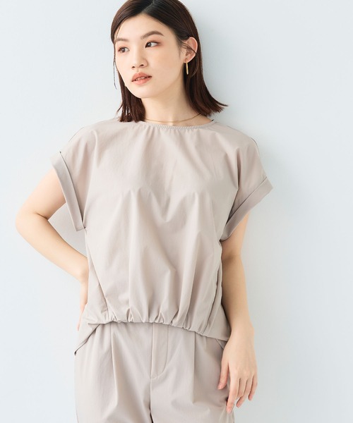 CROSS FUNCTION（クロスファンクション）の「《撥水 / UV》ハジクションタックギャザーブラウス【CF/クロスファンクション】（シャツ/ブラウス・レディース・ライトベージュ/ホワイト/ブラック/グレー・LL/L/M）」の14枚目の写真