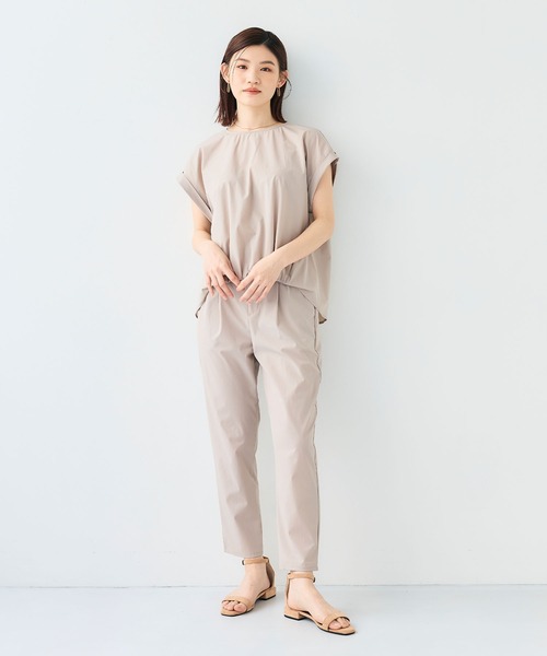 CROSS FUNCTION（クロスファンクション）の「《撥水 / UV》ハジクションタックギャザーブラウス【CF/クロスファンクション】（シャツ/ブラウス・レディース・ライトベージュ/ホワイト/ブラック/グレー・LL/L/M）」の20枚目の写真