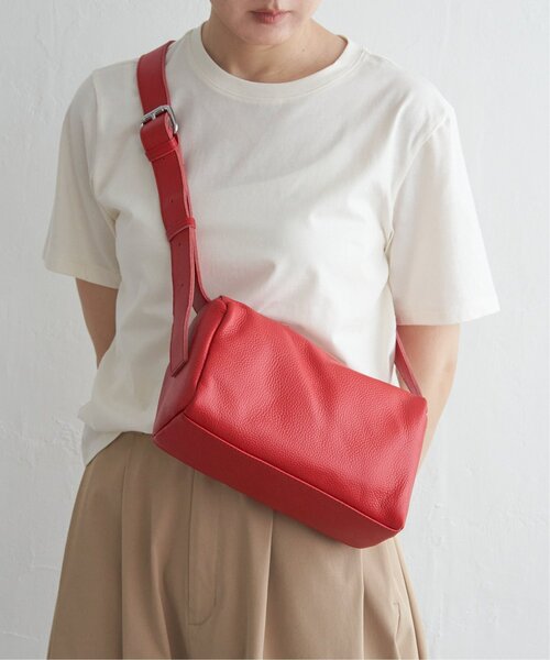 notch.(ノッチ)の「【sweet web掲載】COOCO シュリンクレザースクエアショルダーバッグ(ショルダーバッグ・レディース・ブラウン/ブラック/オフホワイト/シルバー/レッド・FREE)」の8枚目の写真