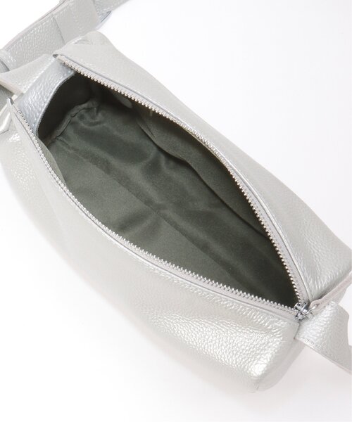 notch.(ノッチ)の「【sweet web掲載】COOCO シュリンクレザースクエアショルダーバッグ(ショルダーバッグ・レディース・ブラウン/ブラック/オフホワイト/シルバー/レッド・FREE)」の22枚目の写真