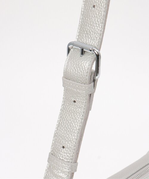 notch.(ノッチ)の「【sweet web掲載】COOCO シュリンクレザースクエアショルダーバッグ(ショルダーバッグ・レディース・ブラウン/ブラック/オフホワイト/シルバー/レッド・FREE)」の19枚目の写真